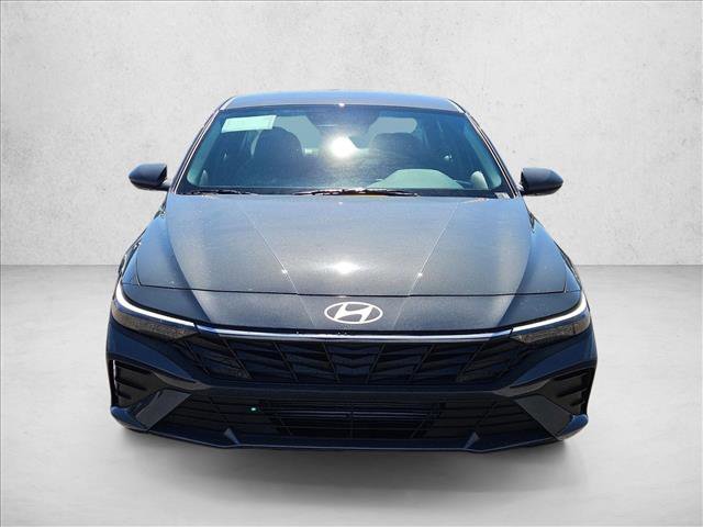 New 2026 Hyundai Elantra SE video 2