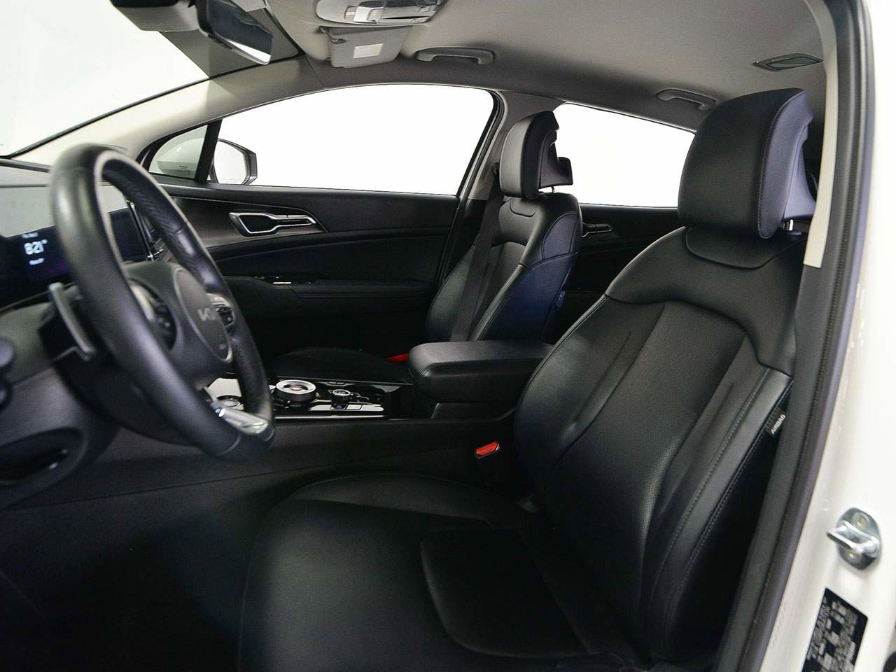 Used 2023 Kia Sportage EX image 7