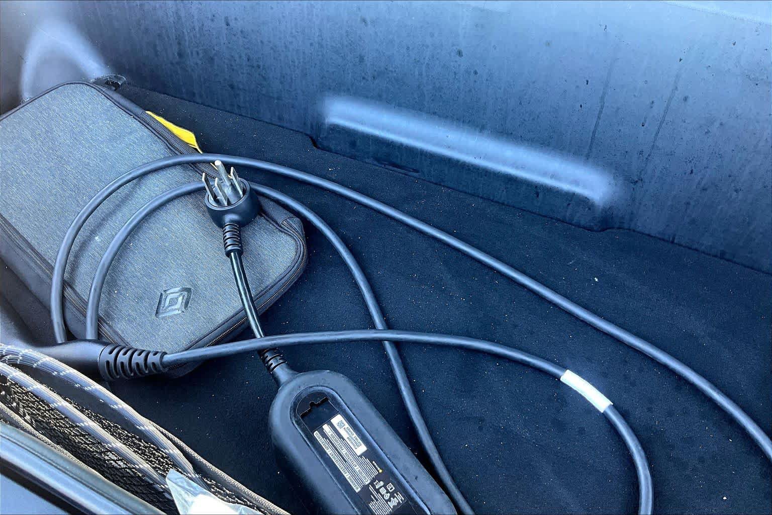 Used 2023 Rivian R1T Adventure AWD/4WD image 31