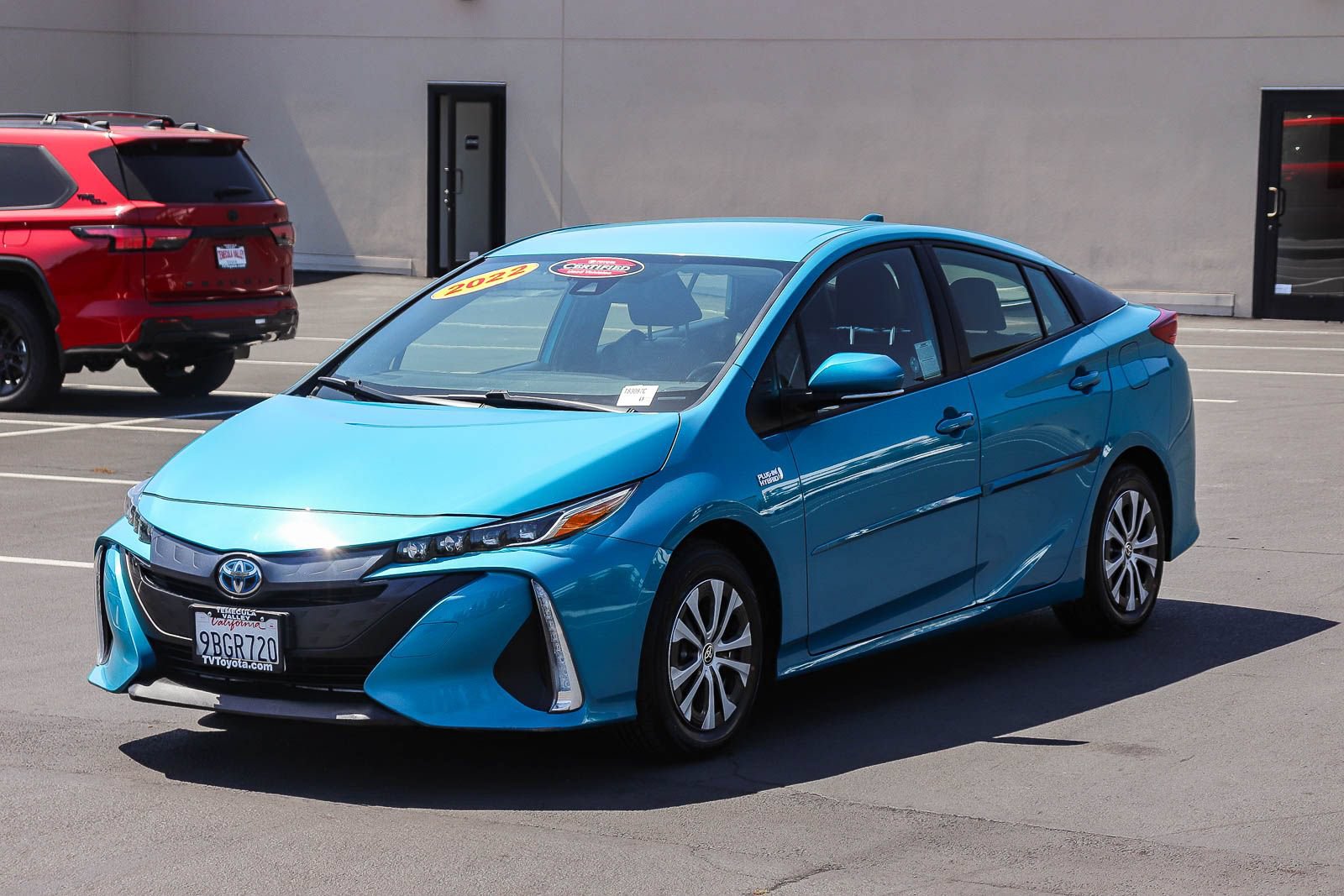 Certified 2022 Toyota Prius Prime XLE FWD image 3