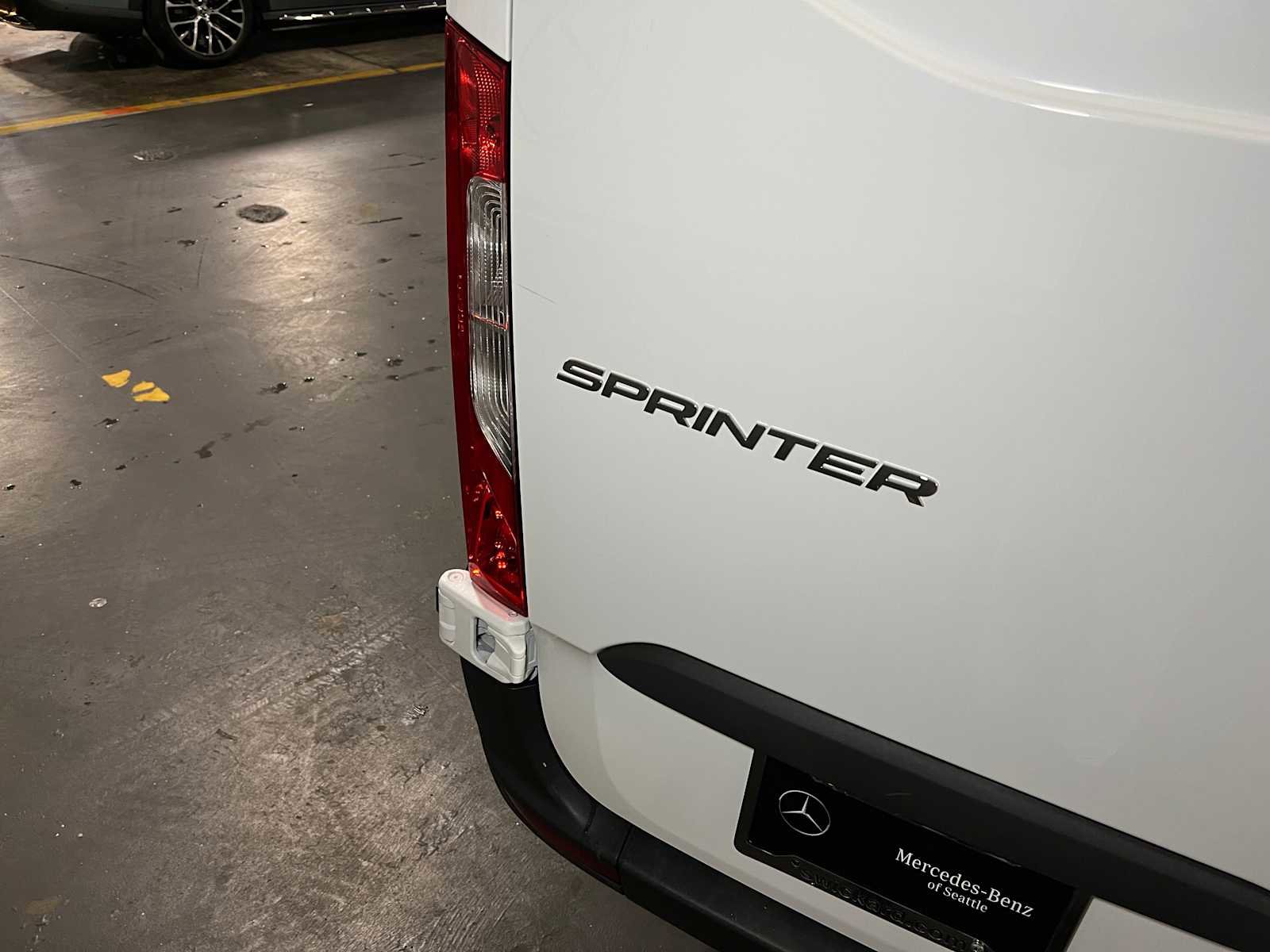 Used 2025 Mercedes-Benz Sprinter 2500 image 15