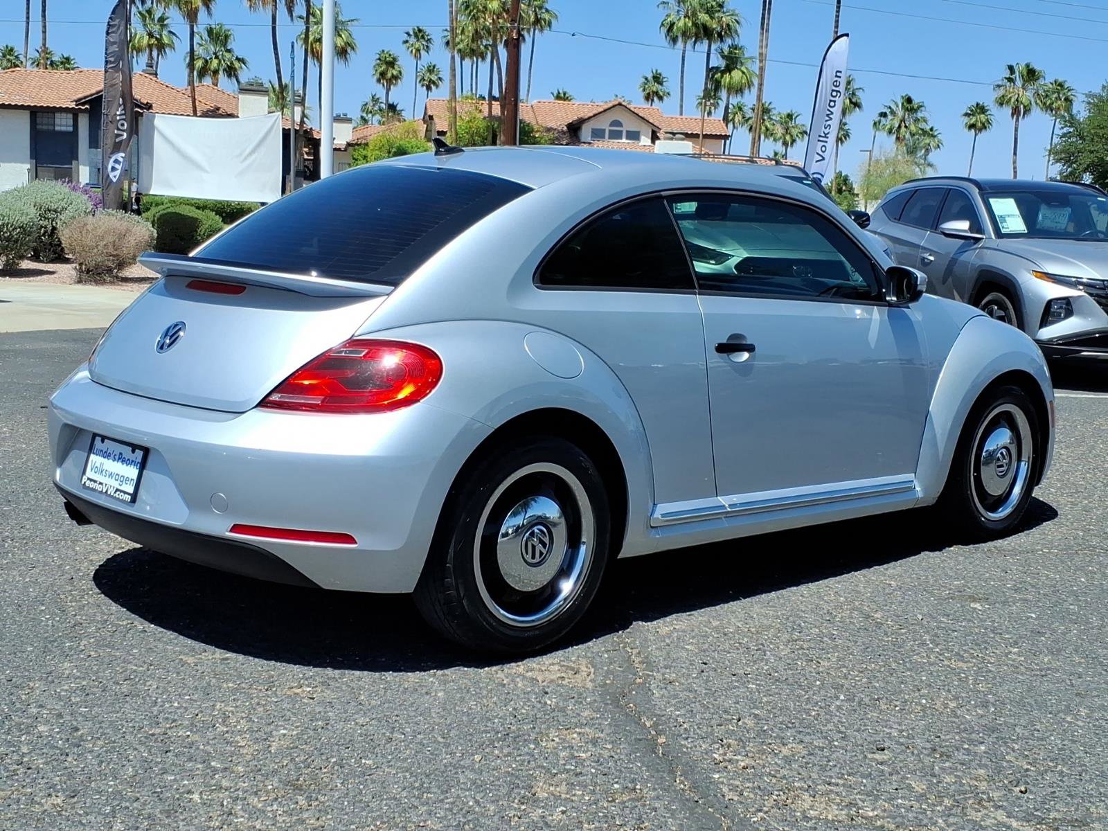 Used 2015 Volkswagen Beetle 1.8T Classic FWD image 7