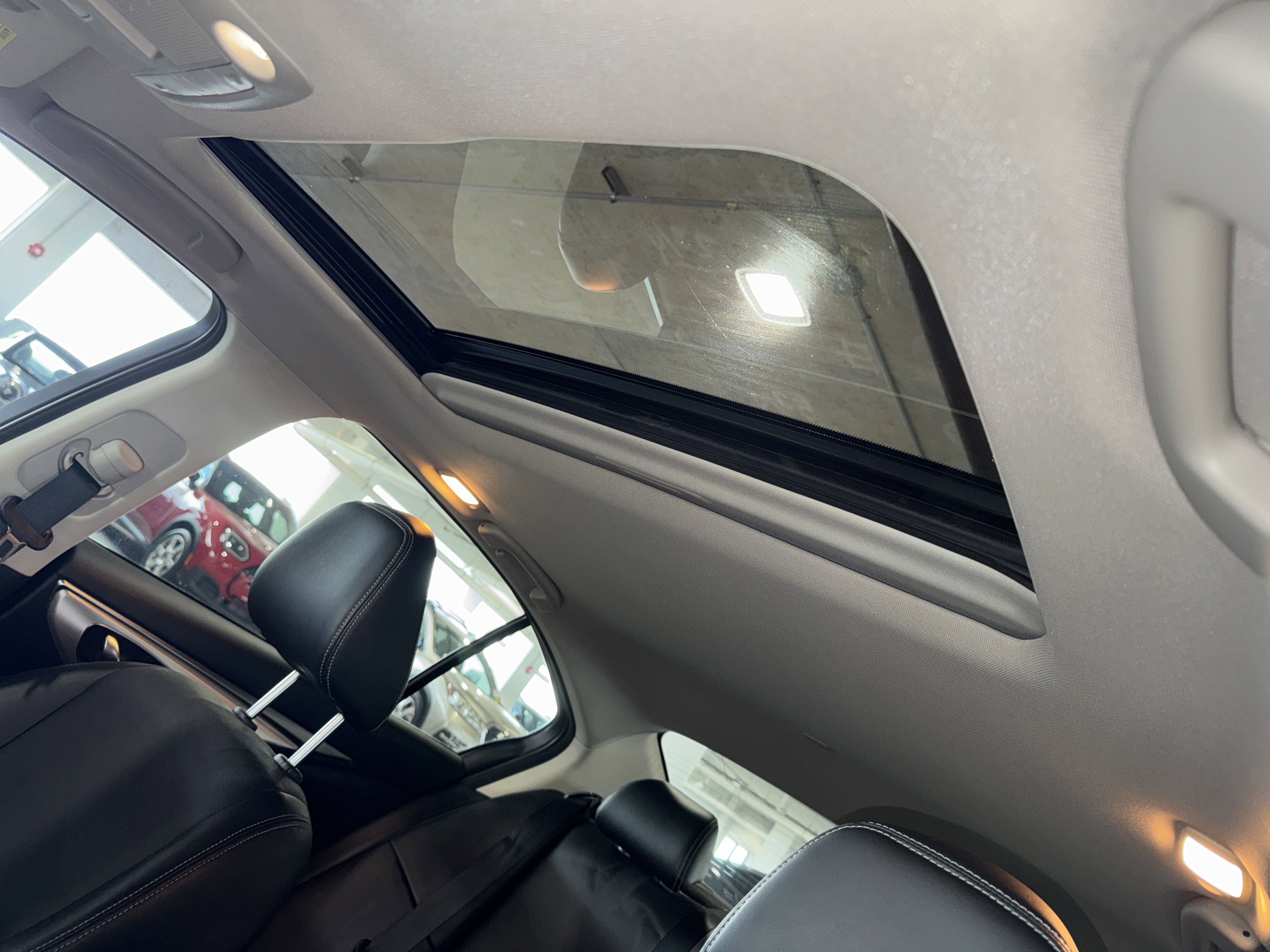 Used 2023 INFINITI Q50 Luxe w/ Cargo Package image 31