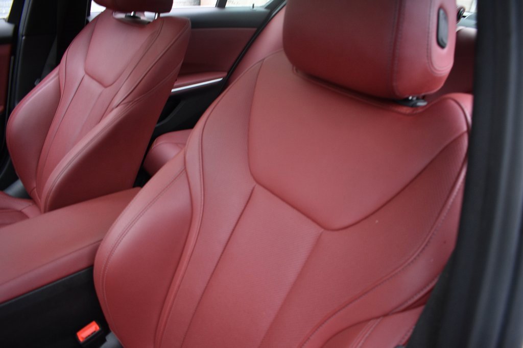 Used 2024 BMW 330i Sedan w/ Convenience Package image 11