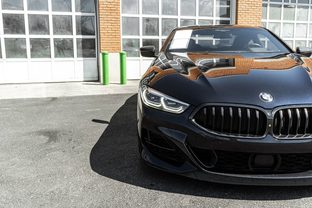 Used 2022 BMW M850i xDrive Coupe w/ M Carbon Exterior Package AWD/4WD image 33