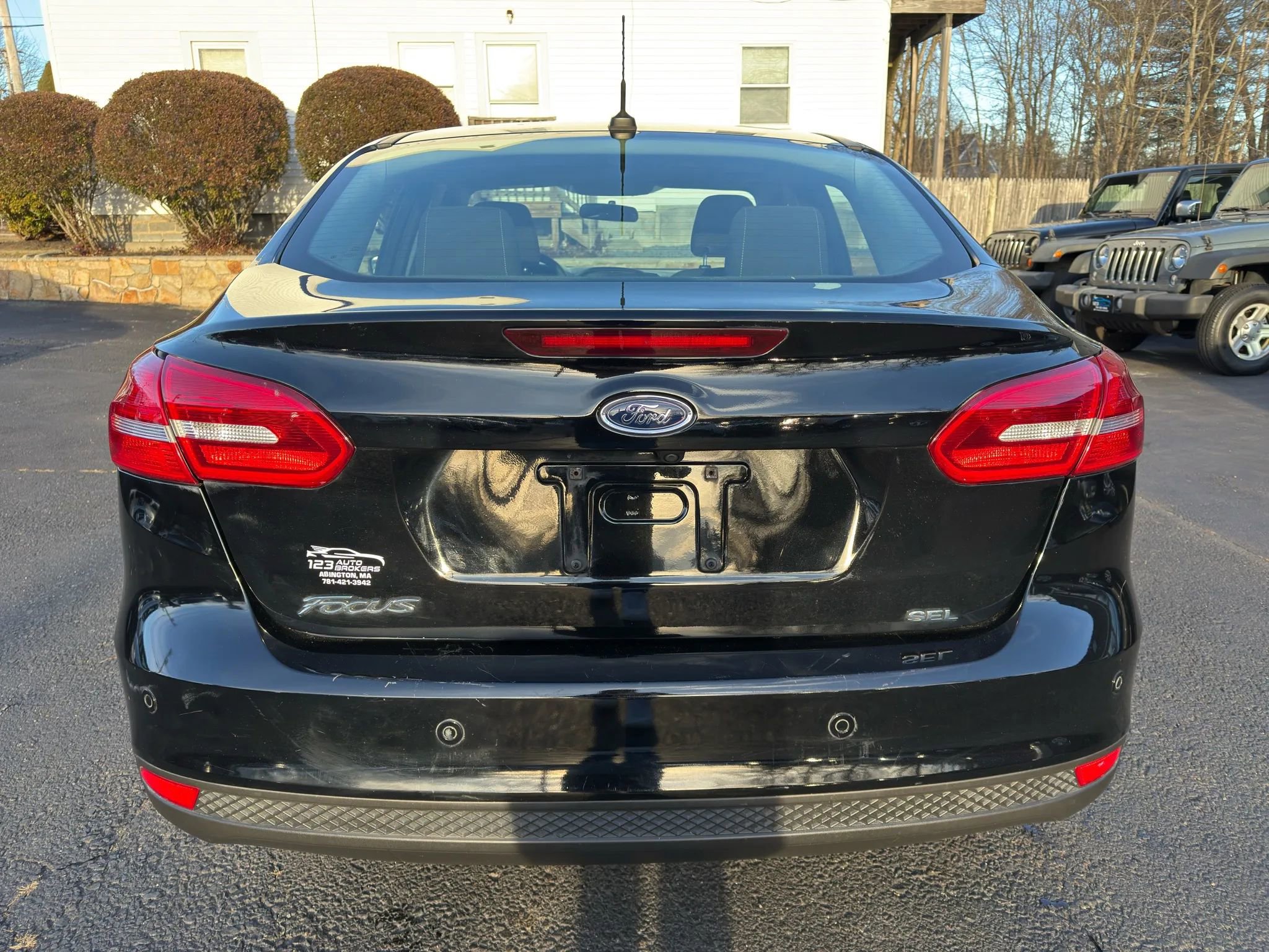 Used 2017 Ford Focus SEL image 6