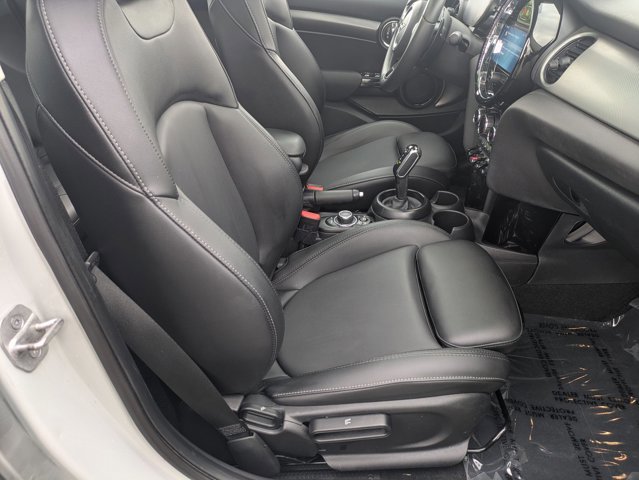 Used 2022 MINI Cooper S image 22