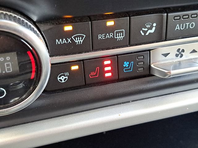 Used 2024 Ford Expedition XLT image 15