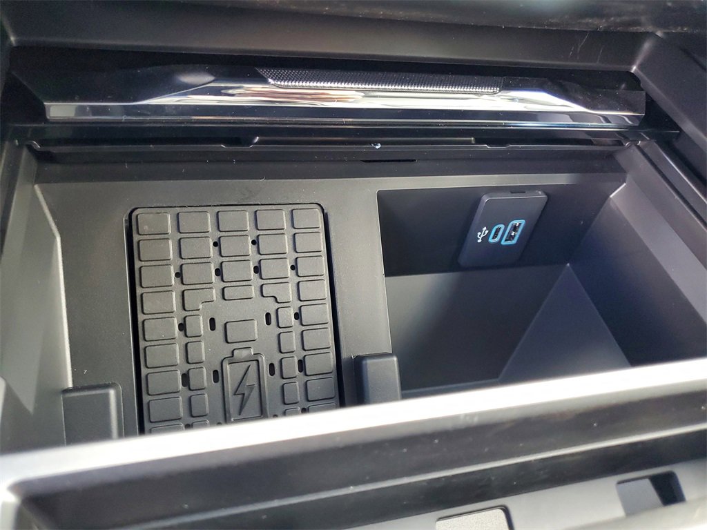 New 2026 Ford F350 Lariat w/ Black Appearance Package image 19