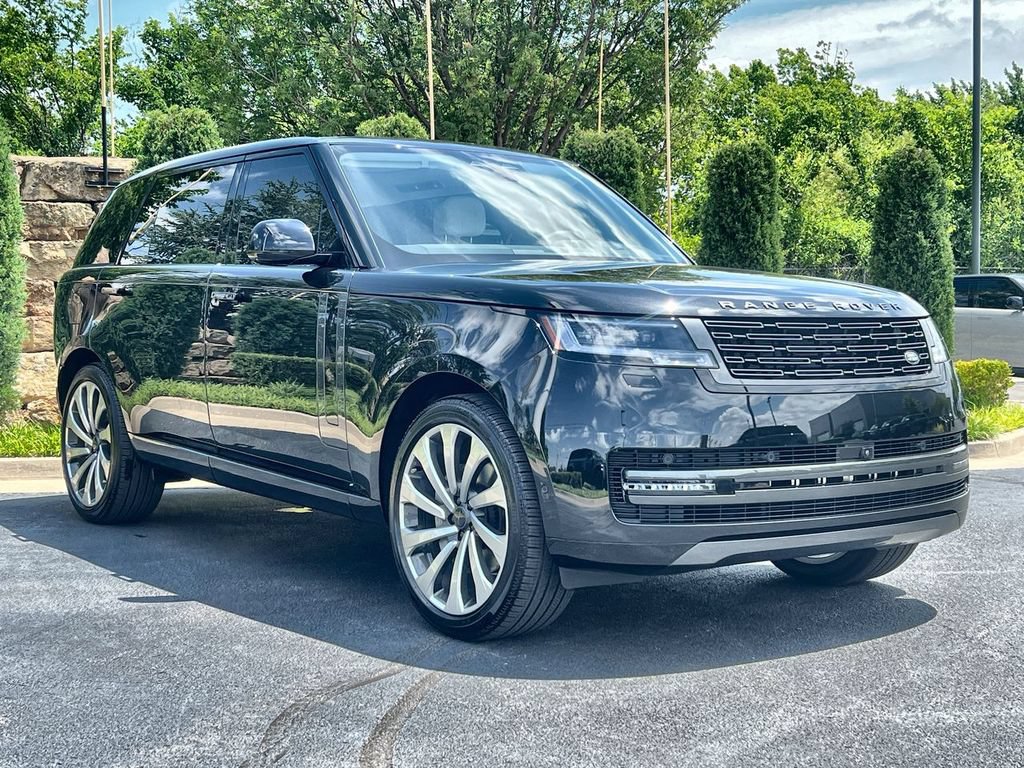 New 2026 Land Rover Range Rover Long Wheelbase SE AWD/4WD image 7