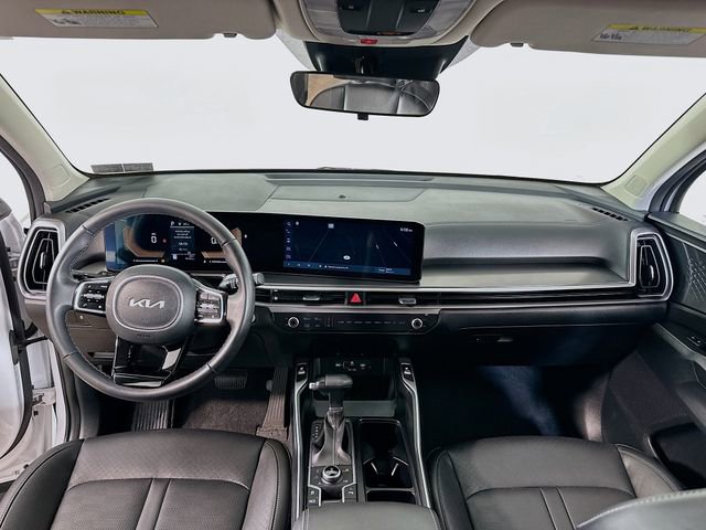 Used 2025 Kia Sorento S image 17