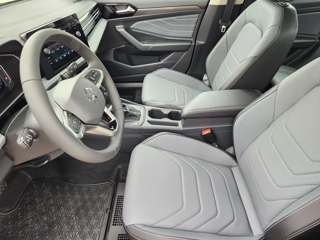 New 2026 Volkswagen Jetta SEL image 9