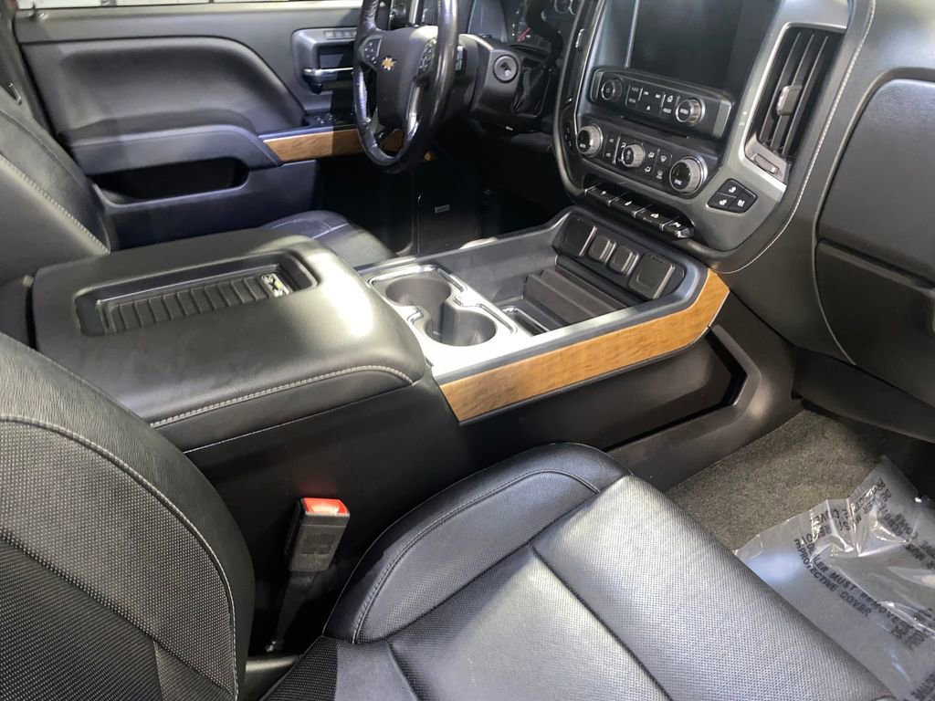 Used 2018 Chevrolet Silverado 1500 LTZ w/ Sport Package image 9