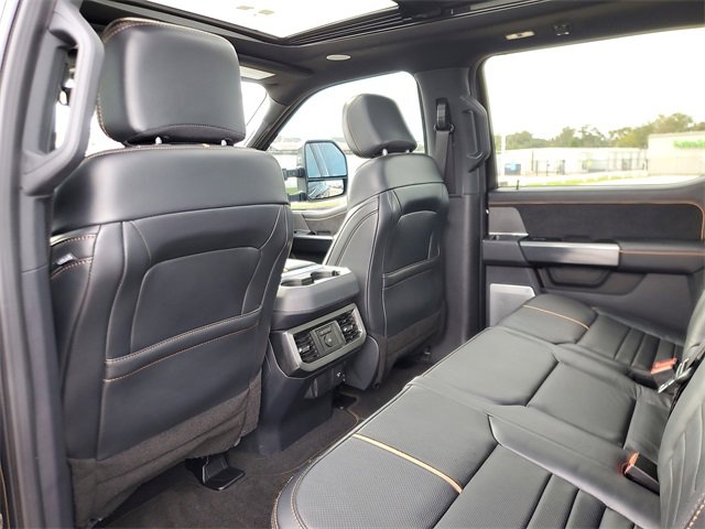 Used 2024 Ford F250 Platinum image 11