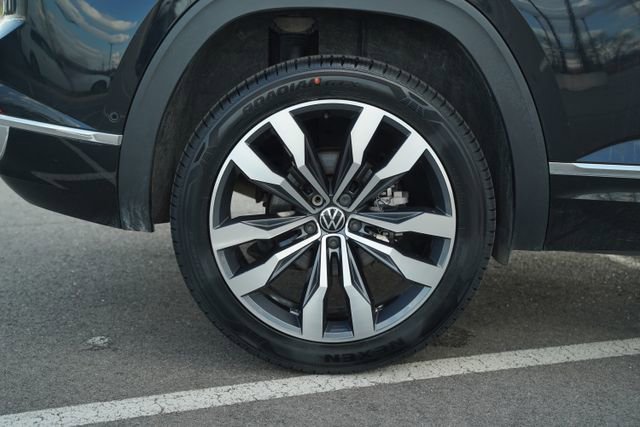 Used 2023 Volkswagen Atlas Cross Sport SEL Premium R-Line image 42