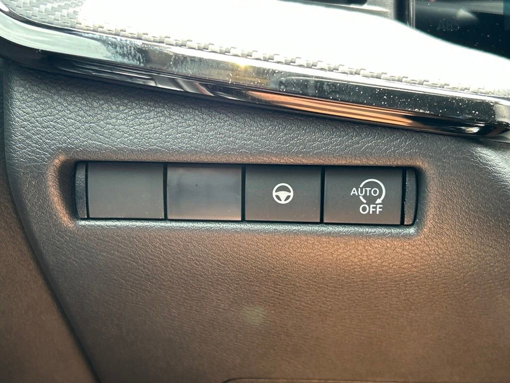 New 2026 Nissan Kicks SR FWD image 23