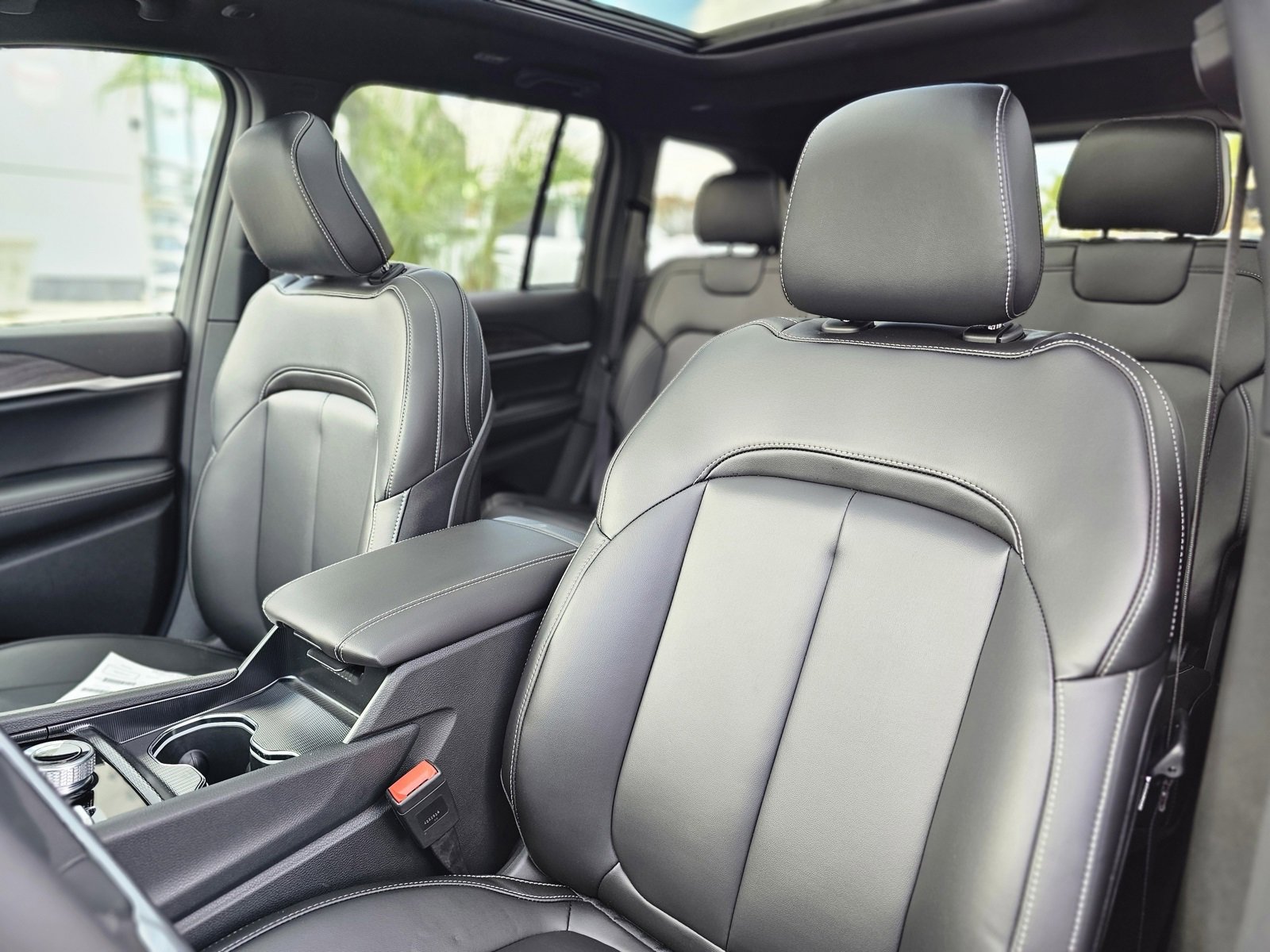 New 2025 Jeep Grand Cherokee Limited image 23