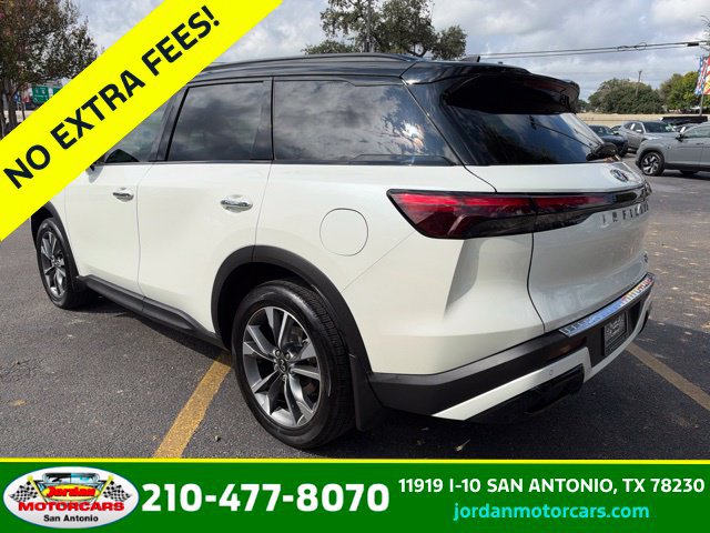 Used 2023 INFINITI QX60 Luxe w/ Performance Audio Package FWD image 3