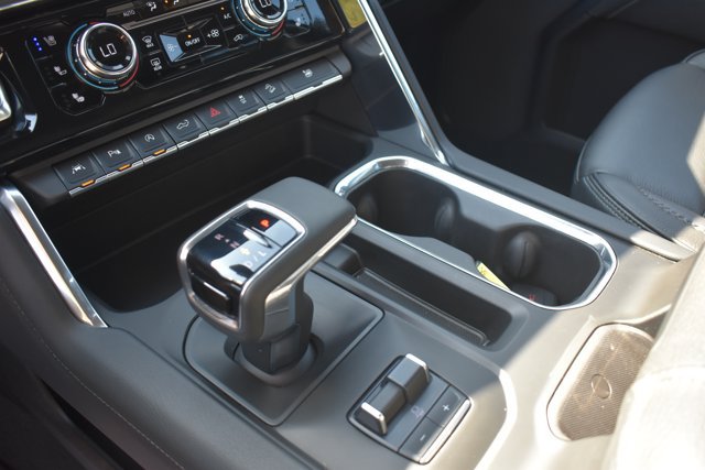 Used 2023 GMC Sierra 1500 Denali AWD/4WD image 26
