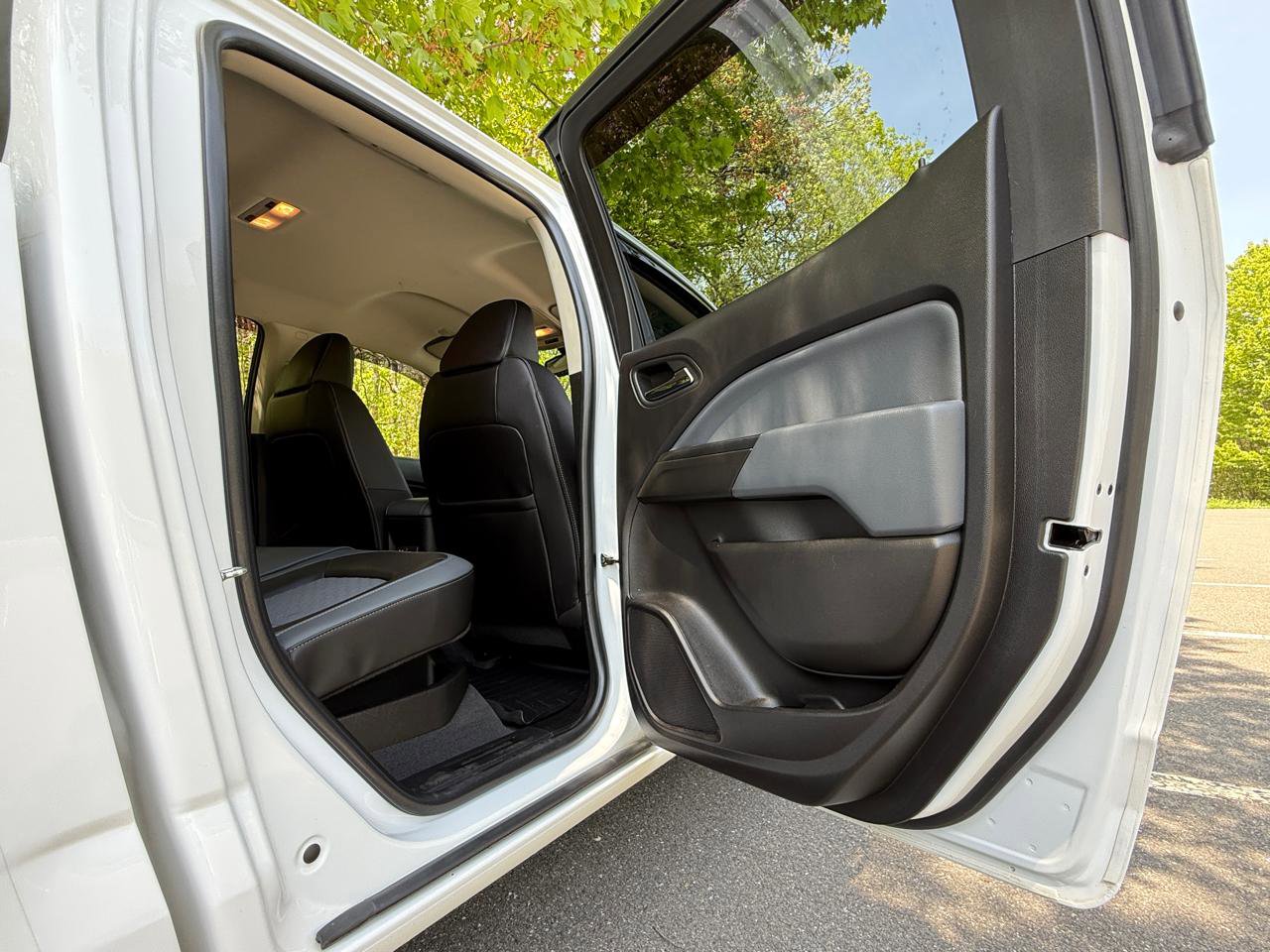 Used 2019 Chevrolet Colorado Z71 AWD/4WD image 34