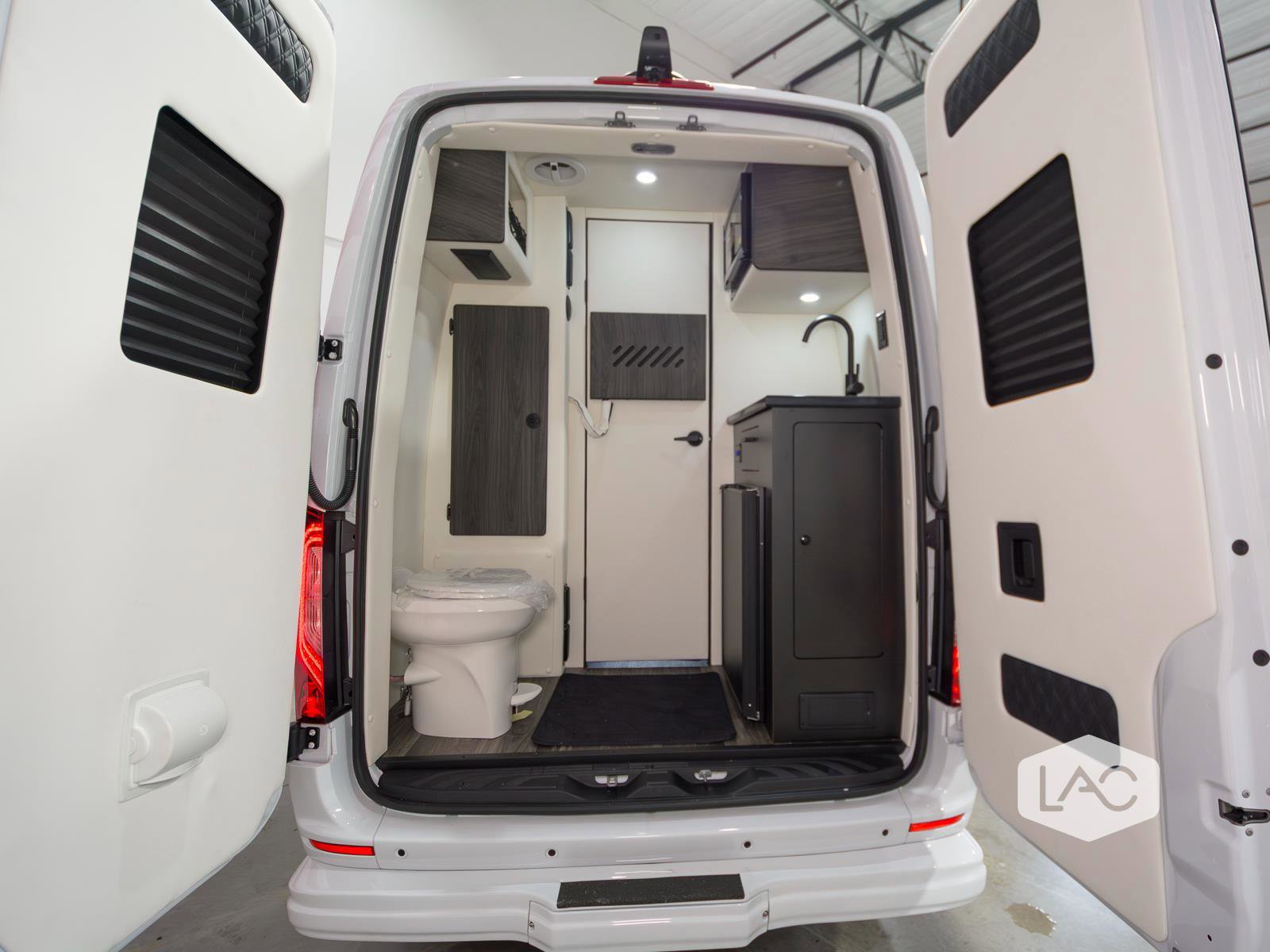 Used 2026 Mercedes-Benz Sprinter 3500 image 15