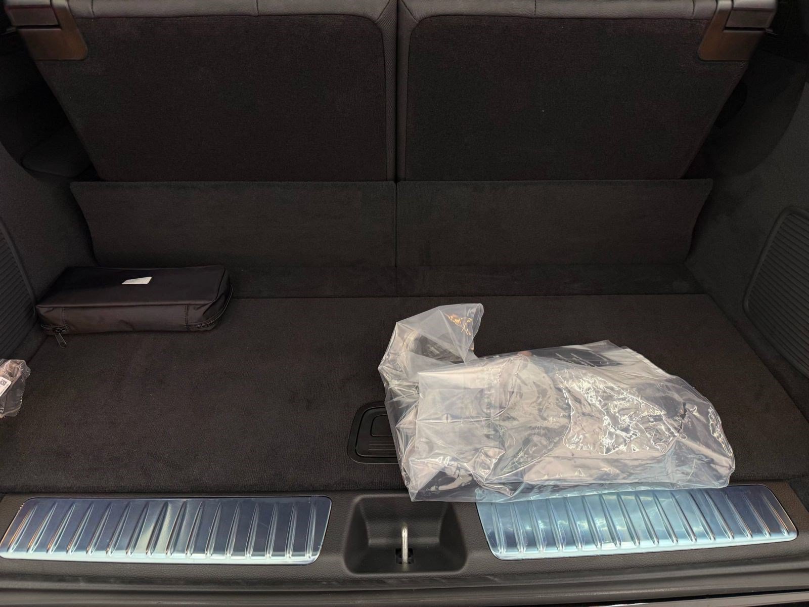 New 2027 Mercedes-Benz EQS 400 4MATIC SUV image 22