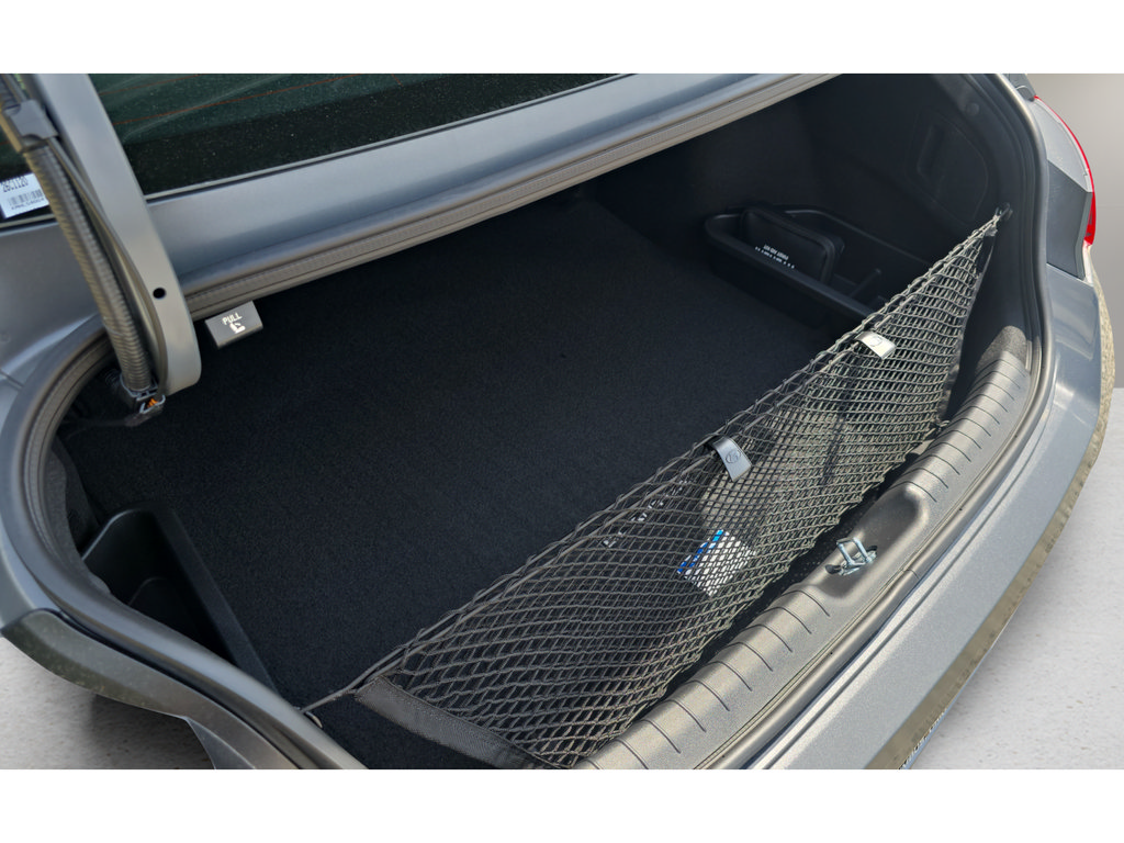 New 2026 Hyundai Elantra SEL Sport Premium FWD image 9