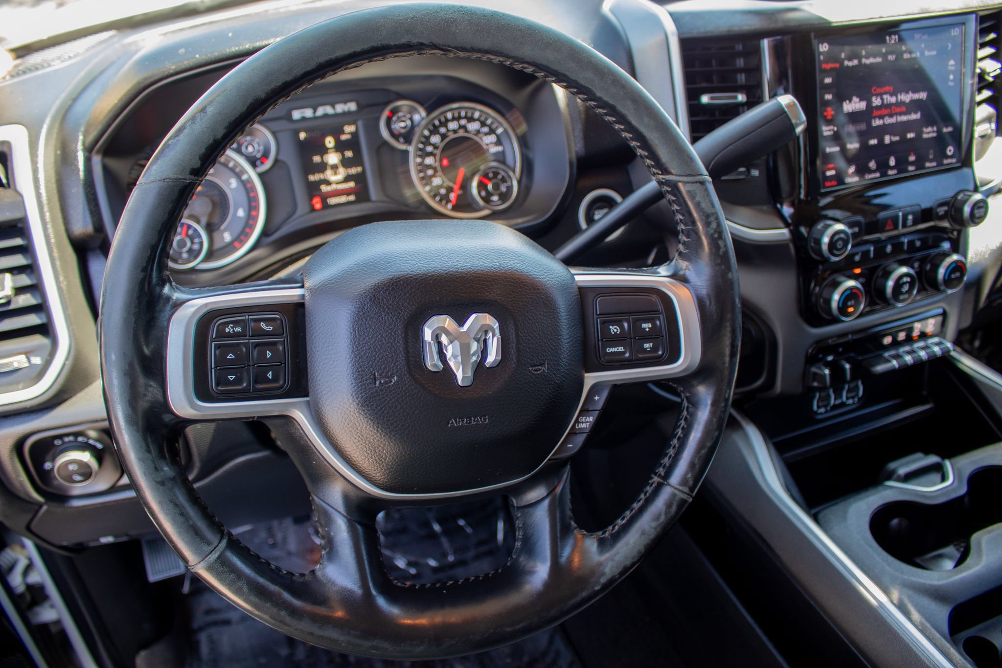 Used 2019 RAM 3500 Big Horn AWD/4WD image 17