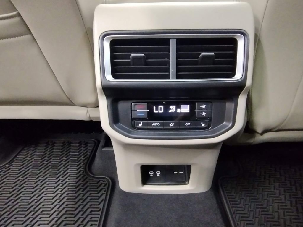 New 2026 Volkswagen Atlas SEL Premium R-Line image 44