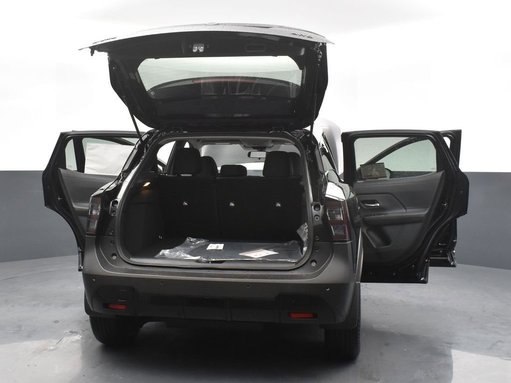 New 2026 Nissan Kicks SV w/ SV Premium Package image 32