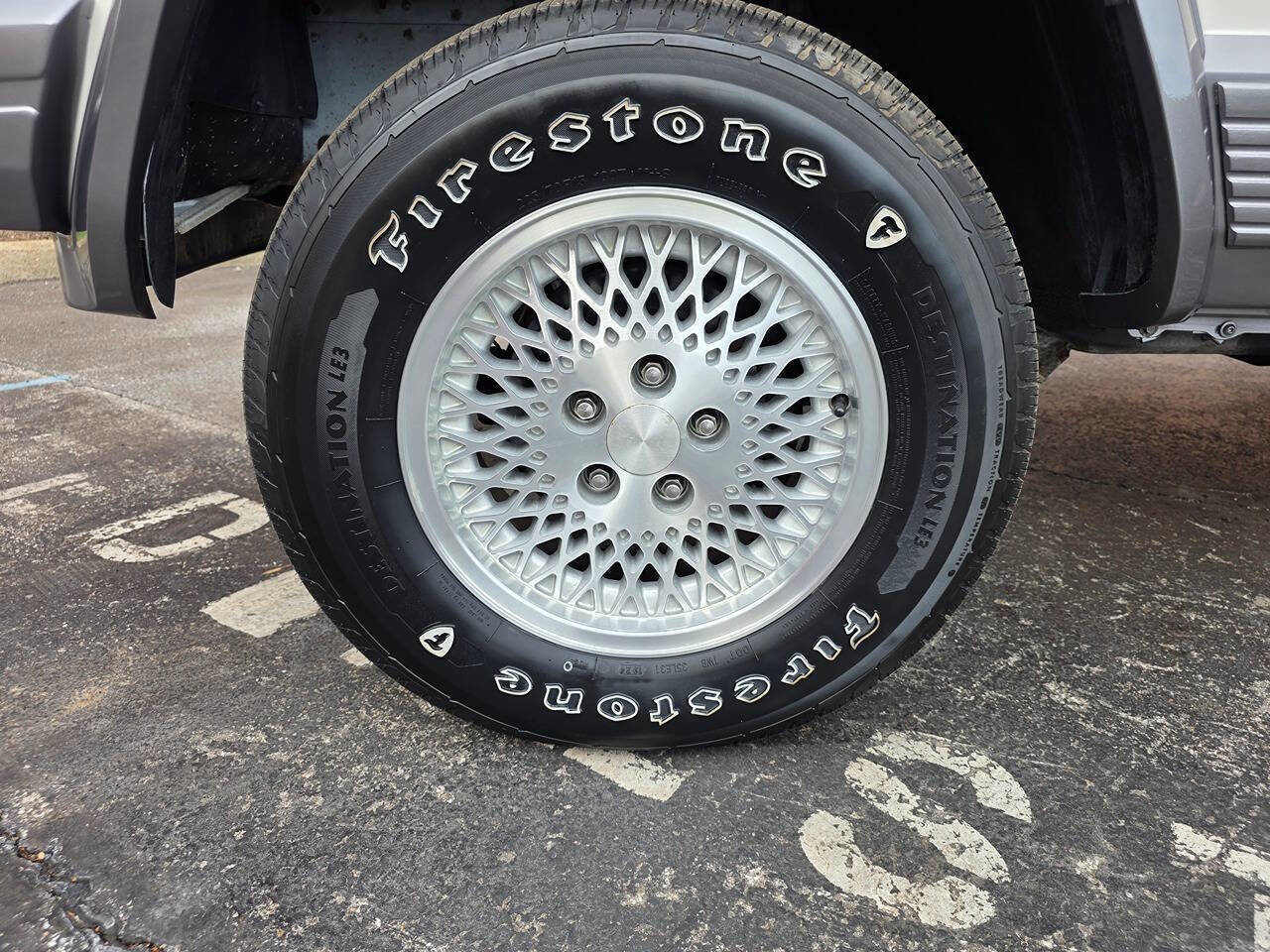 Used 1996 Jeep Cherokee 4WD 4-Door image 21