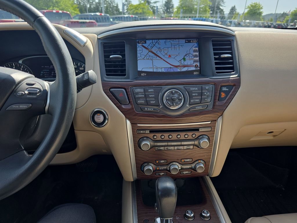 Used 2017 Nissan Pathfinder Platinum AWD/4WD image 26