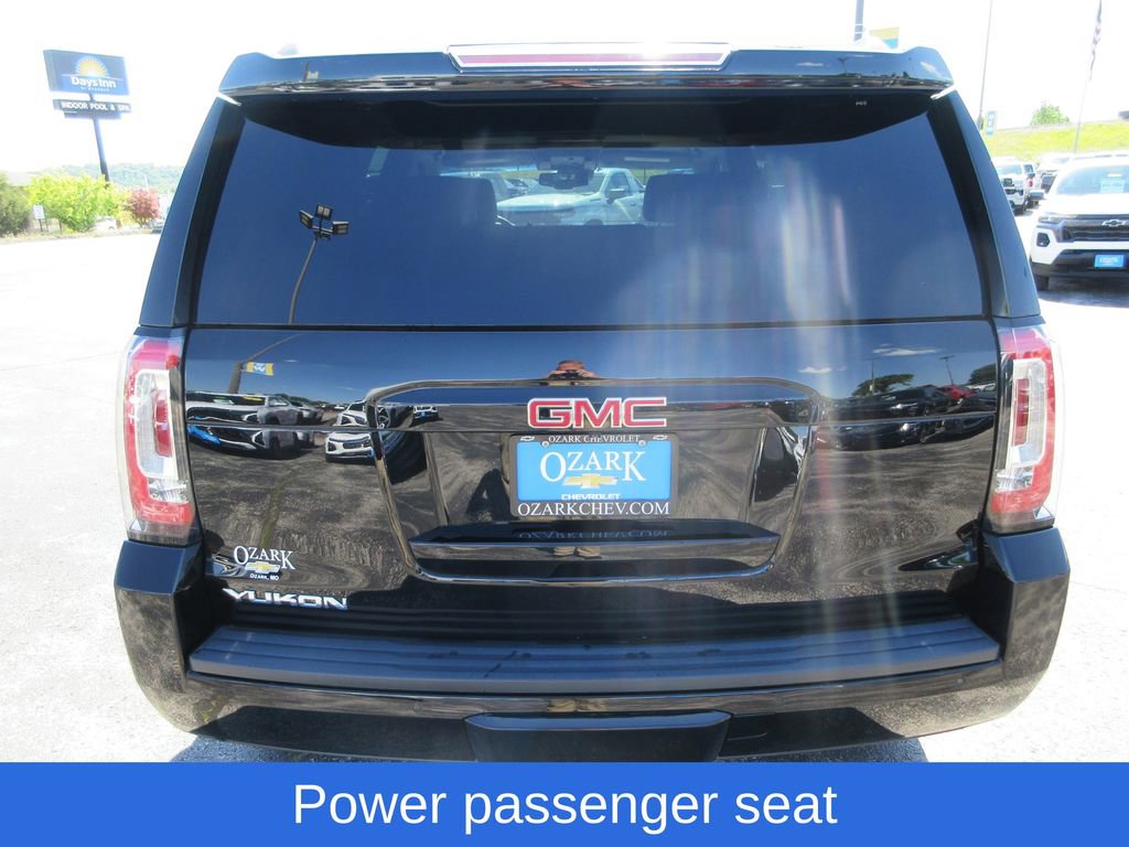 Used 2019 GMC Yukon SLT w/ Graphite Performance Edition AWD/4WD image 4