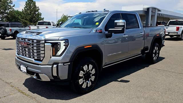 New 2026 GMC Sierra 2500 Denali w/ Denali Reserve Package AWD/4WD image 4