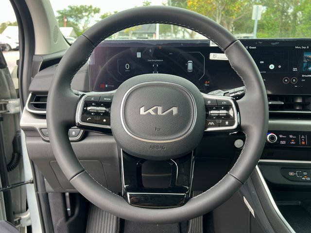 New 2026 Kia Carnival SX w/ SX Dark Edition Package image 18