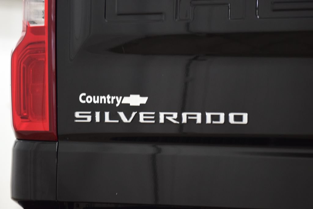 Used 2023 Chevrolet Silverado 1500 High Country w/ High Country Premium Package AWD/4WD image 23