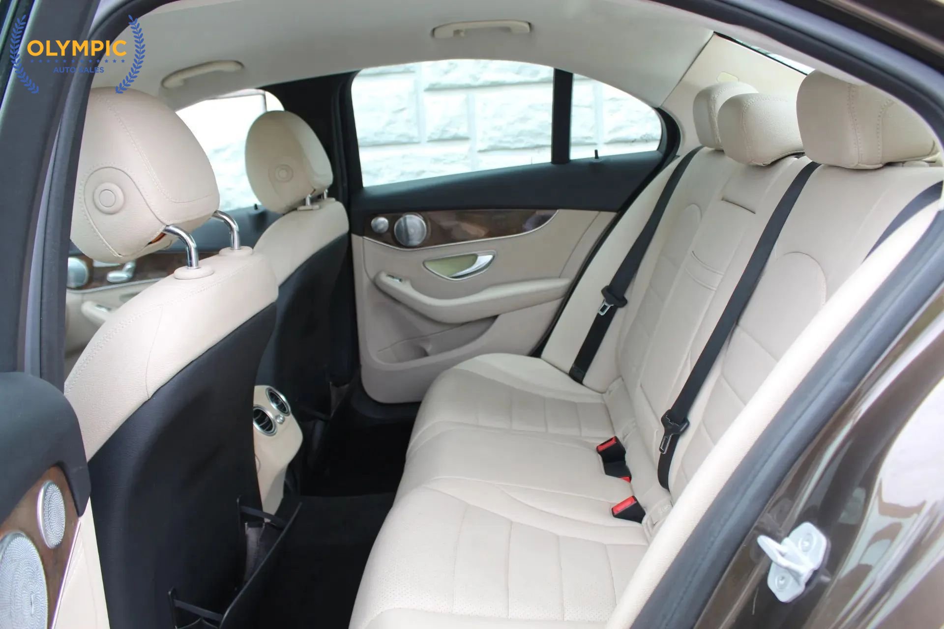 Used 2015 Mercedes-Benz C 300 Sedan w/ Premium 1 Package image 29