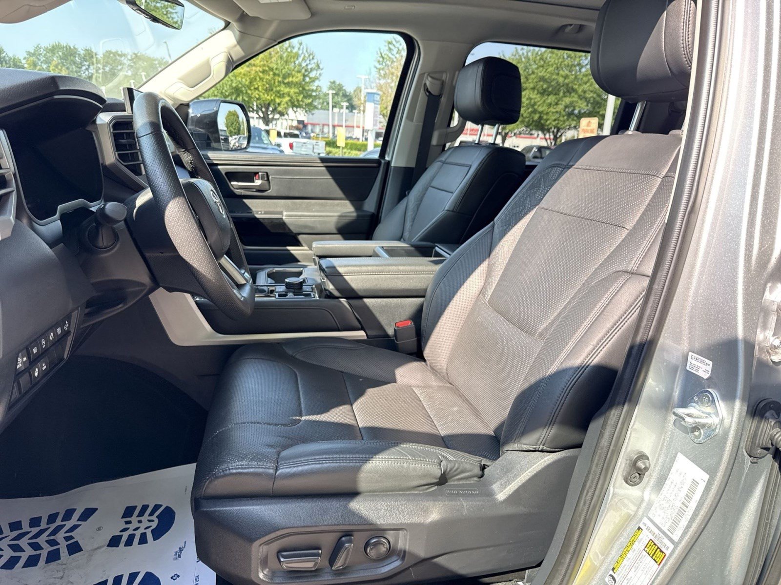 Used 2024 Toyota Tundra Limited w/ TRD Off-Road Package AWD/4WD image 13