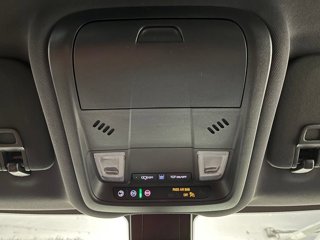 Used 2023 Chevrolet Equinox RS w/ RS Leather Package AWD/4WD image 9