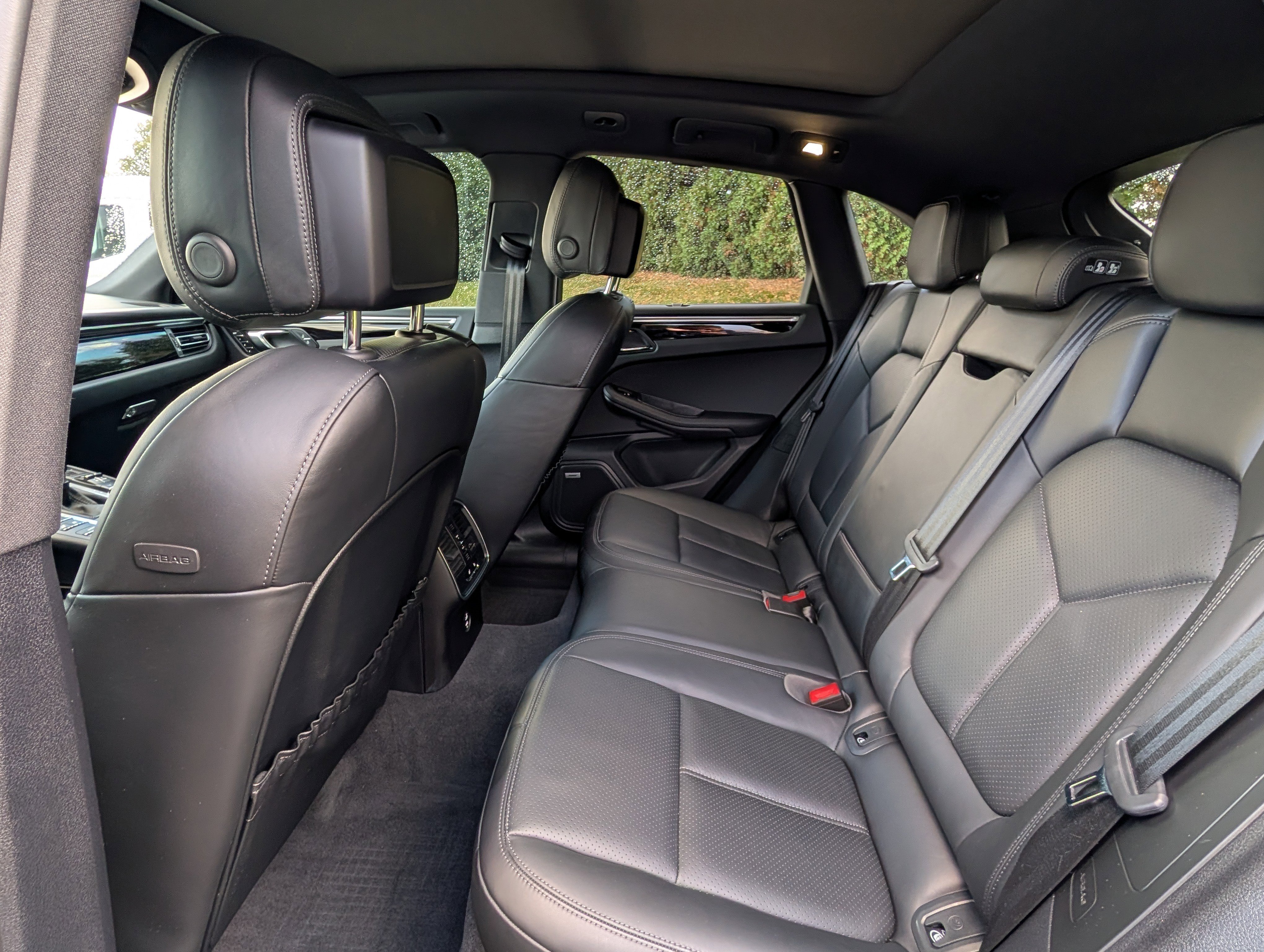 Used 2020 Porsche Macan S image 29