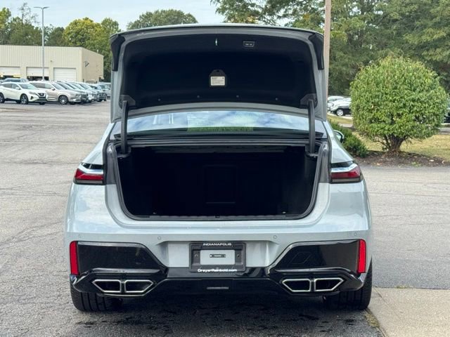 Certified 2024 BMW 760i xDrive image 9