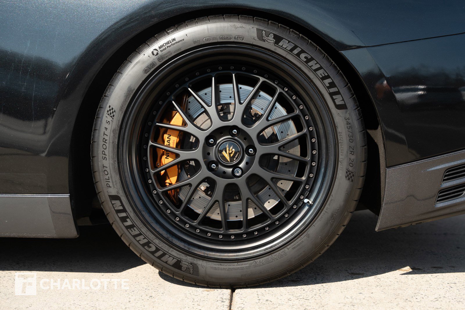 Used 2015 Nissan GT-R Premium image 10