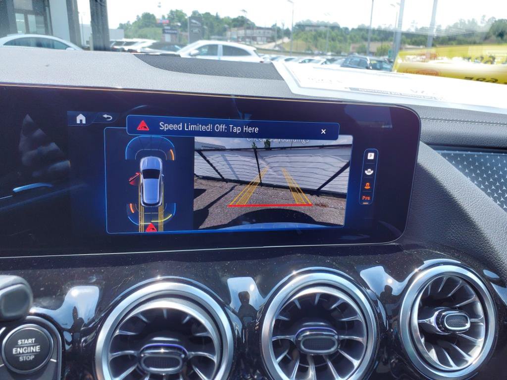 Used 2025 Mercedes-Benz GLA 35 AMG 4MATIC image 20