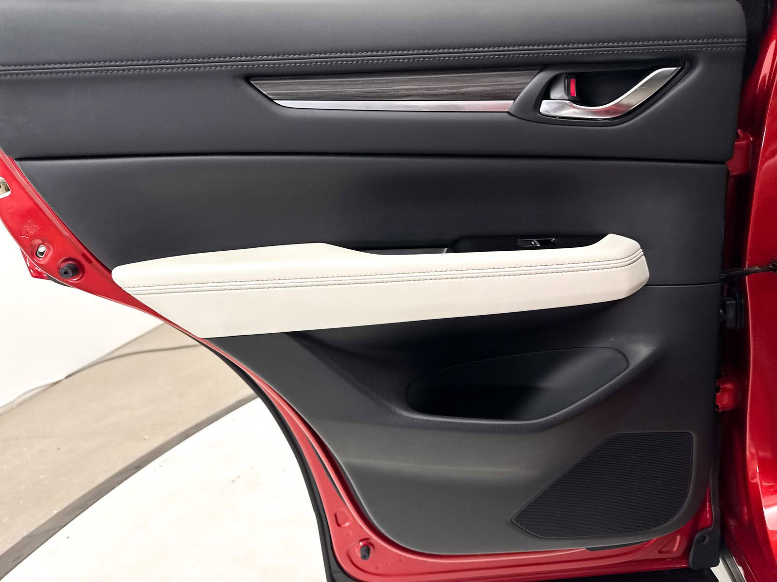 Used 2023 MAZDA CX-5 AWD 2.5 S w/ Premium Plus Pkg image 33