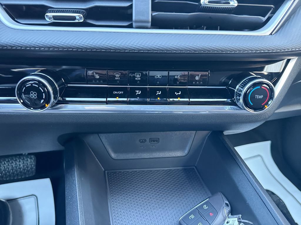 New 2026 Chevrolet Equinox LT image 24