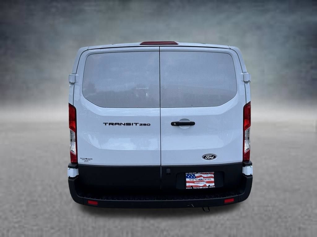 New 2026 Ford Transit 150 Low Roof w/ Load Area Protection Package RWD image 5