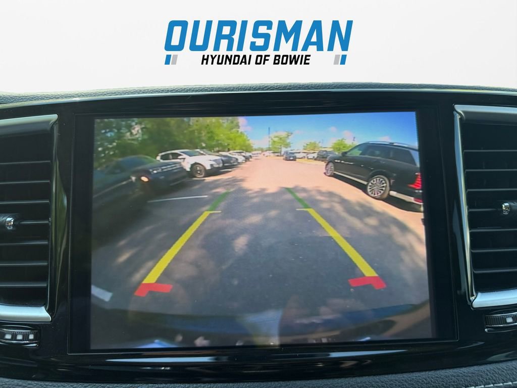 Used 2023 Chrysler Pacifica Limited image 18