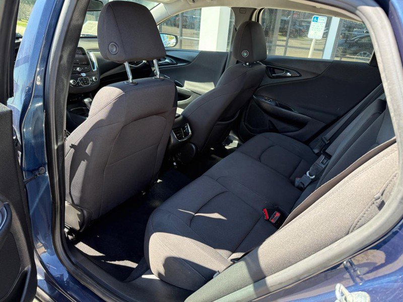Used 2020 Chevrolet Malibu LT FWD image 12