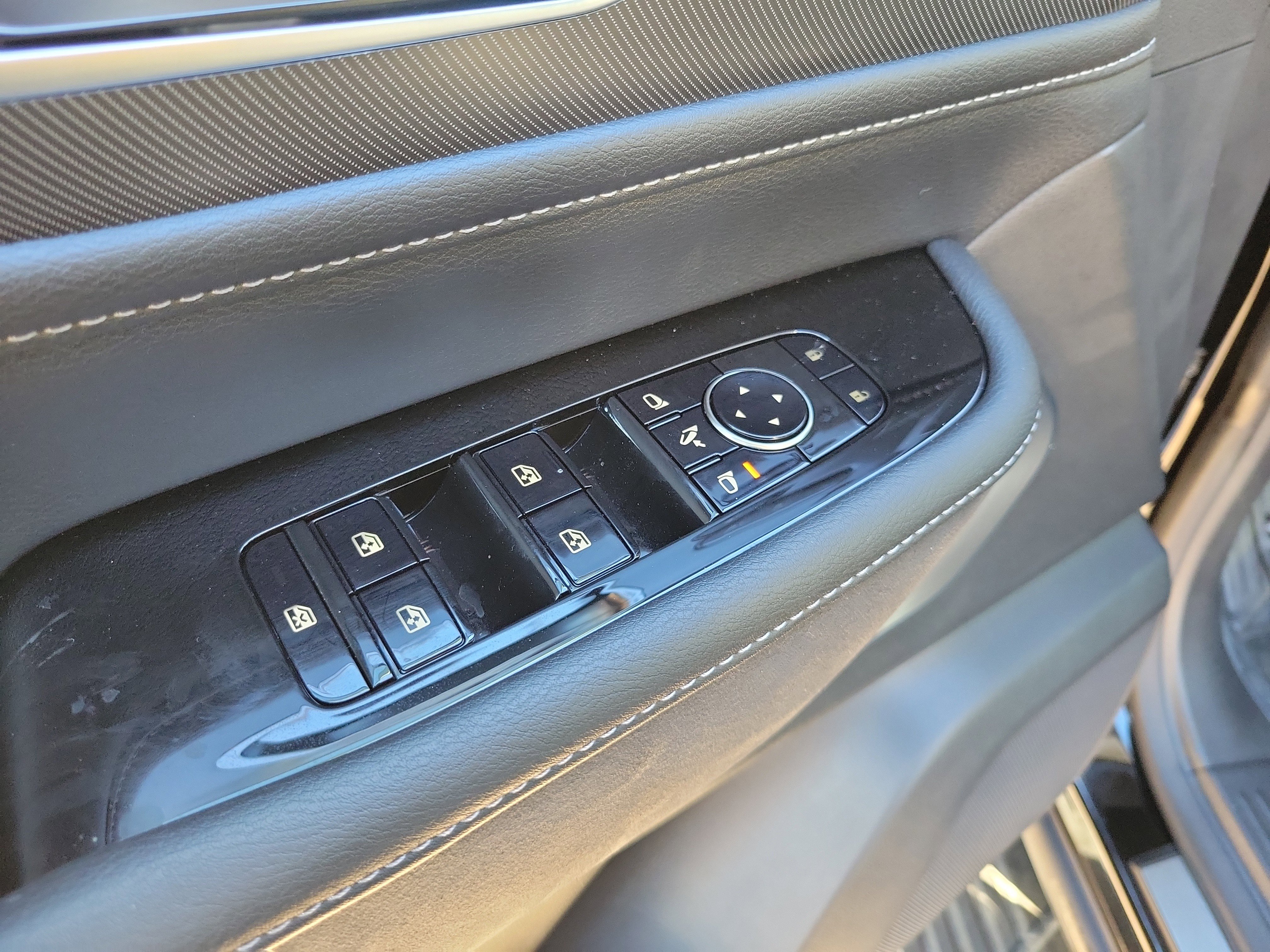 New 2026 INFINITI QX80 Luxe image 16