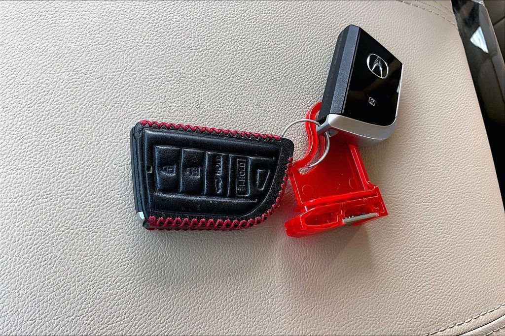 Used 2022 Acura MDX FWD image 35